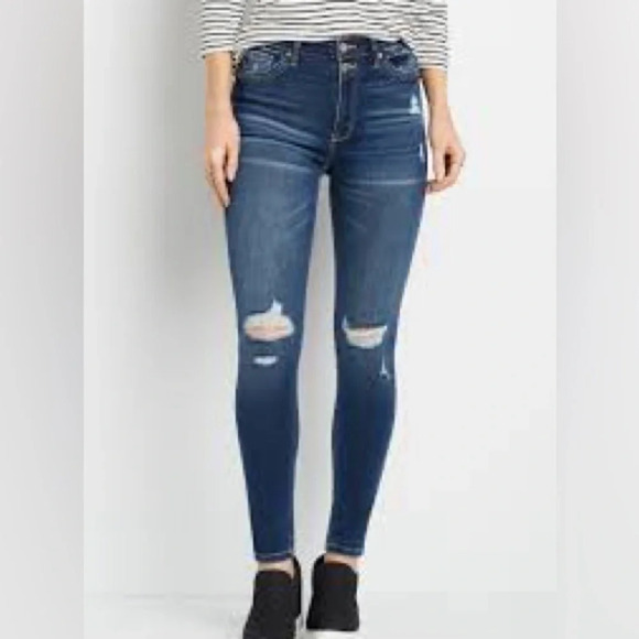 KanCan High Rise Dark Destructed Double Button Jeans - NWOT - Size 28 - Picture 1 of 8
